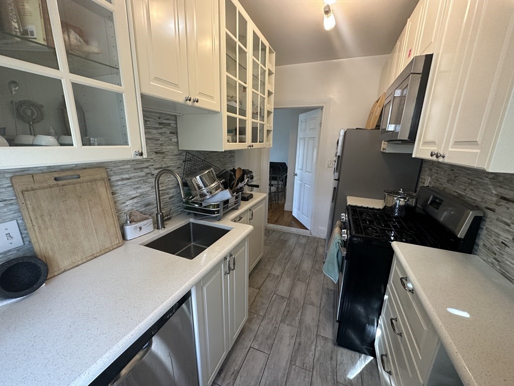 1 bed, 1 bath apartment for rent at 1666 Commonwealth Ave Unit 55, Brighton — photo 5 of 9