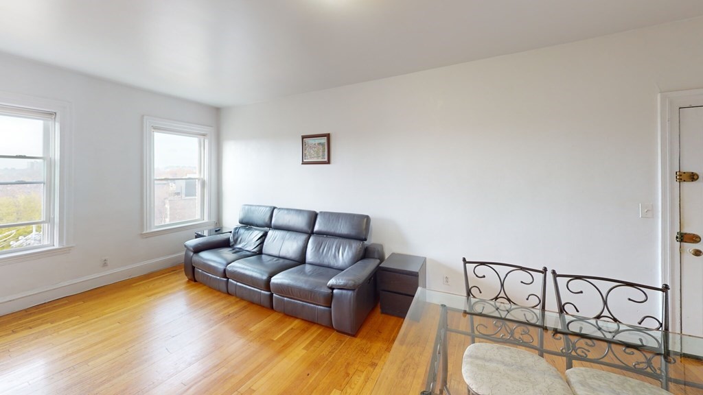 1 bed, 1 bath apartment for rent at 1666 Commonwealth Ave Unit 55, Brighton — photo 3 of 9