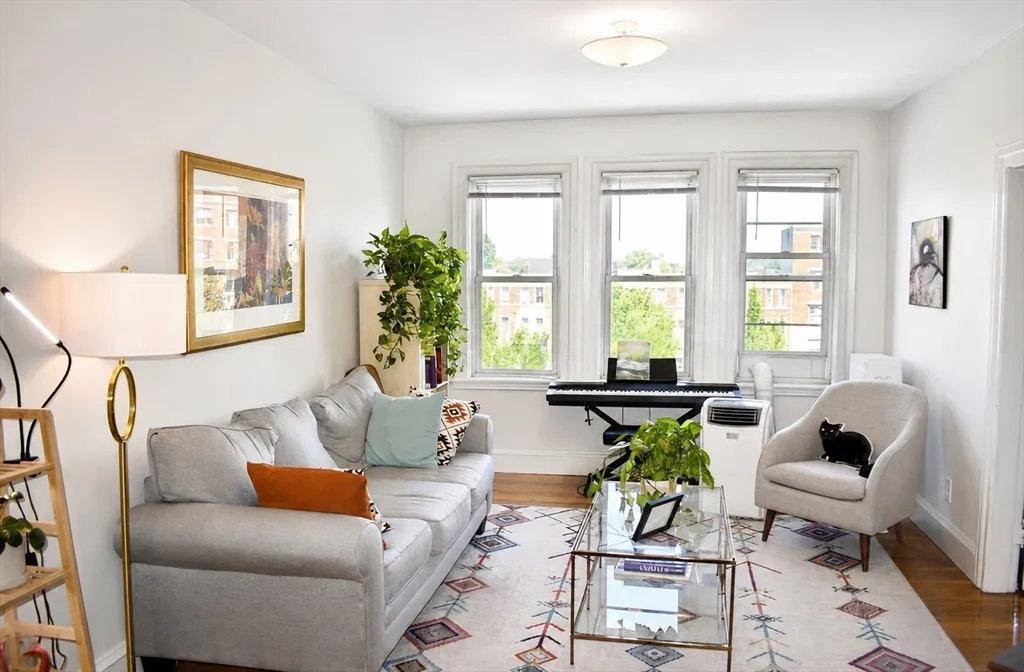 2 bed, 1 bath apartment for rent at 1666 Commonwealth Unit 42, Brighton — photo 2 of 10