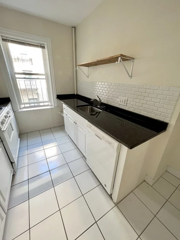 1 bed, 1 bath apartment for rent at 1666 Commonwealth Unit 44, Brighton — photo 12 of 21