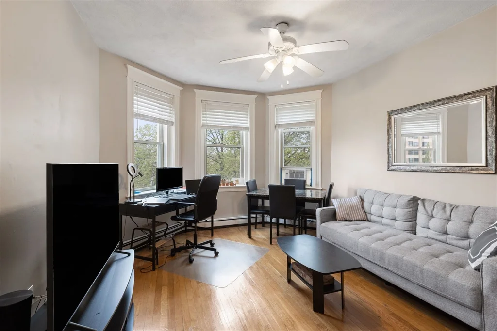 1 bed, 1 bath apartment for rent at 1669 Commonwealth Ave Unit 18, Brighton — photo 1 of 16