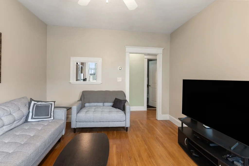 1 bed, 1 bath apartment for rent at 1669 Commonwealth Ave Unit 18, Brighton — photo 2 of 16