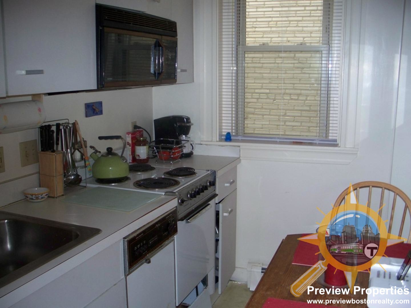 Studio bed, 1 bath apartment for rent at 1669 Commonwealth Ave Unit 2P, Brighton — photo 9 of 17