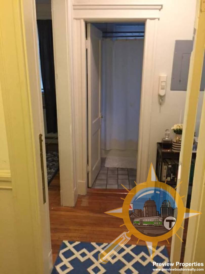 Studio bed, 1 bath apartment for rent at 1669 Commonwealth Ave Unit 2P, Brighton — photo 16 of 17