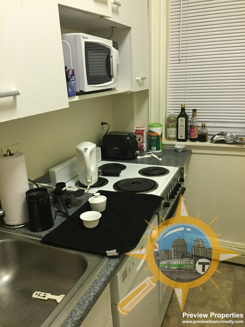 Studio bed, 1 bath apartment for rent at 1669 Commonwealth Ave Unit 2P, Brighton — photo 13 of 17