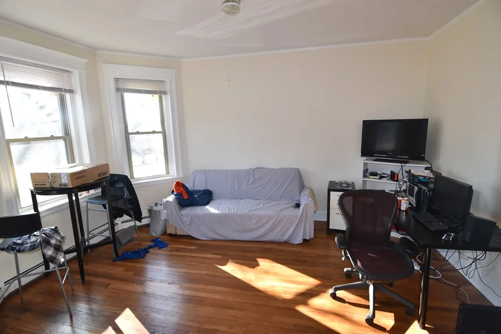 Studio bed, 1 bath apartment for rent at 1669 Commonwealth Unit 6, Brighton — photo 2 of 9