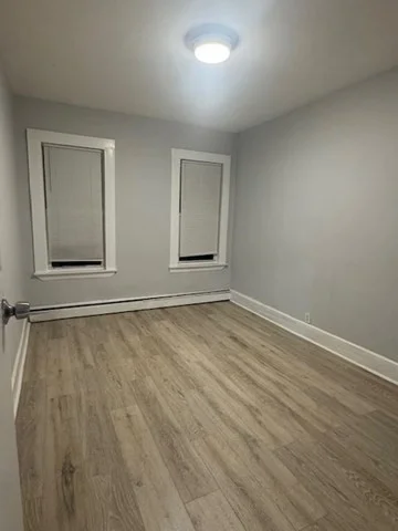 3 bed, 1 bath apartment for rent at 166A Chelsea St Unit 1, East Boston — photo 4 of 13