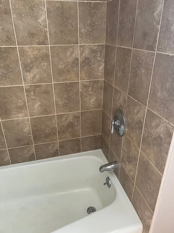 2 bed, 1 bath apartment for rent at 167-169 Pleasant St Unit 3, Whitman — photo 11 of 12