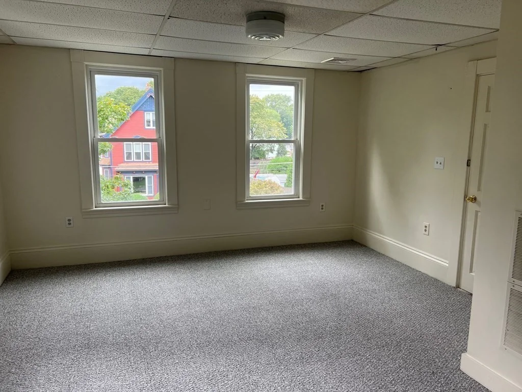 2 bed, 1 bath apartment for rent at 167-169 Pleasant St Unit 3, Whitman — photo 5 of 12