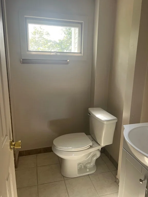 2 bed, 1 bath apartment for rent at 167-169 Pleasant St Unit 3, Whitman — photo 10 of 12