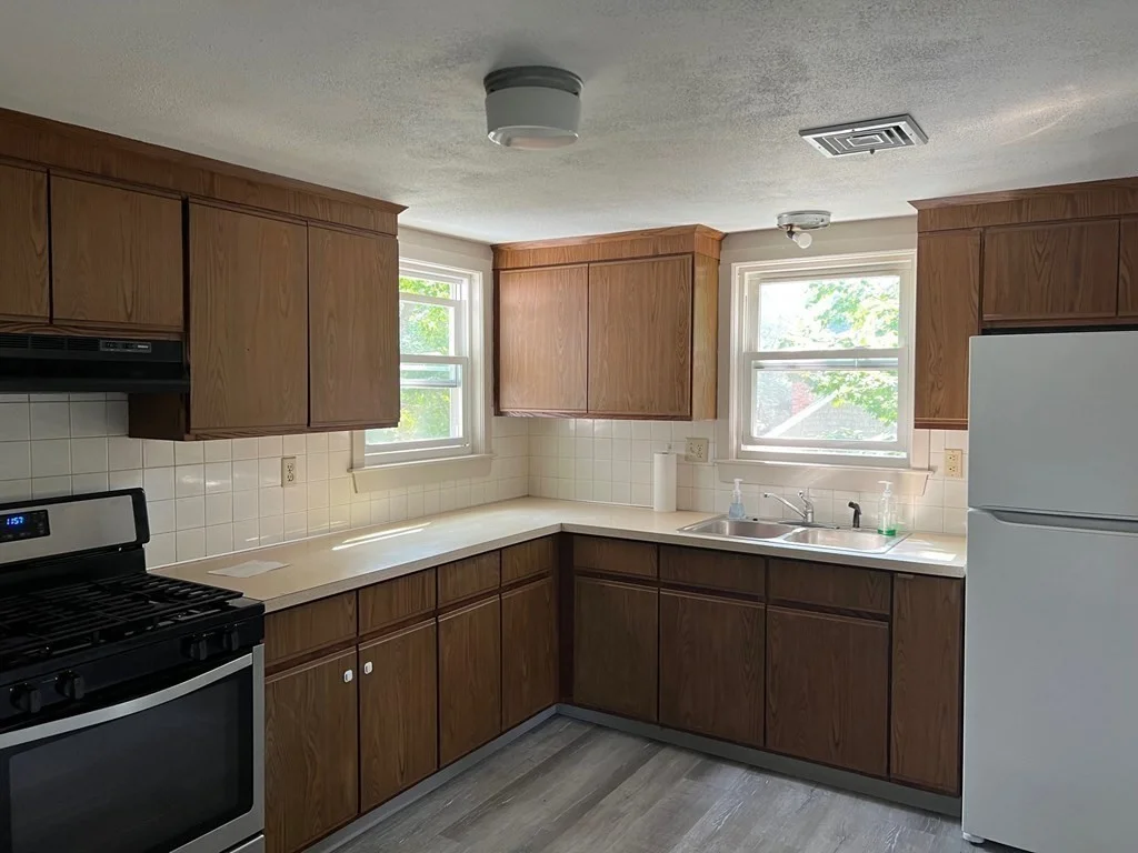 2 bed, 1 bath apartment for rent at 167-169 Pleasant St Unit 3, Whitman — photo 4 of 12