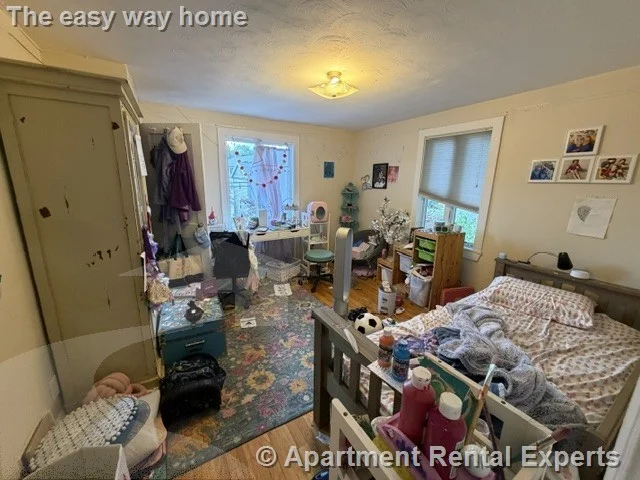 4 bed, 2 bath apartment for rent at 167-169 Summer St Unit 2, Arlington Center — photo 4 of 11