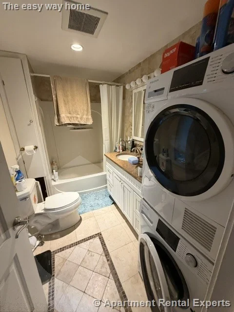 4 bed, 2 bath apartment for rent at 167-169 Summer St Unit 2, Arlington Center