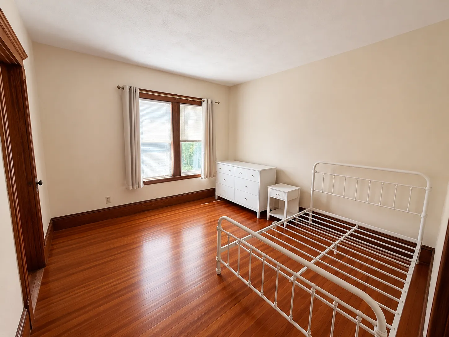 3 bed, 1 bath apartment for rent at 167 Allston St Unit 1, West Medford — photo 10 of 15