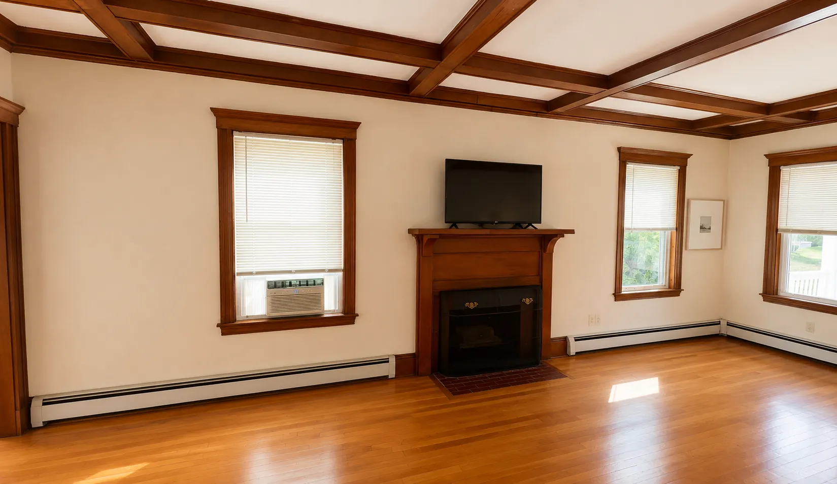 3 bed, 1 bath apartment for rent at 167 Allston St Unit 1, West Medford — photo 2 of 15