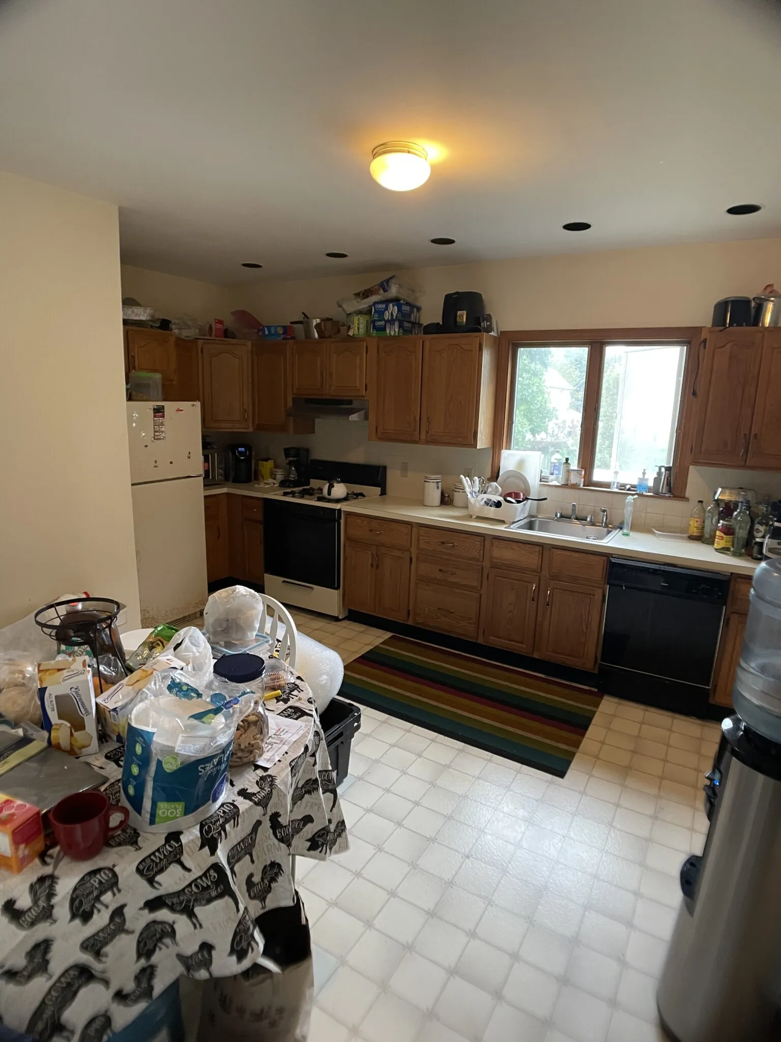 3 bed, 1.5 bath apartment for rent at 167 Allston St Unit 2, West Medford — photo 4 of 14