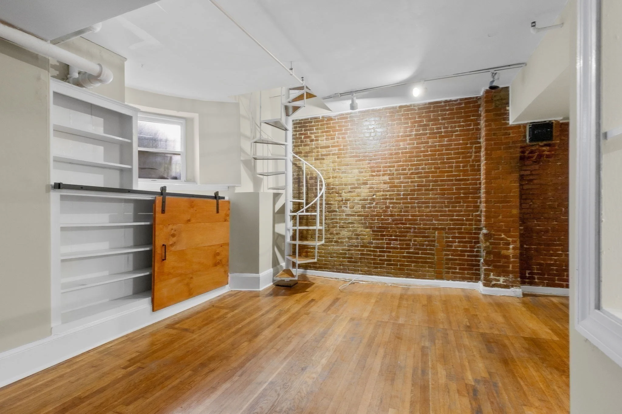1 bed, 2 bath apartment for rent at 167 Beacon St Unit 1/3, Back Bay — photo 9 of 16