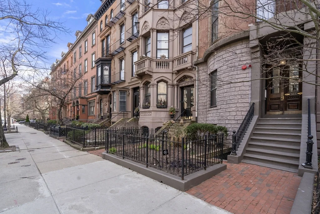 Studio bed, 1 bath apartment for rent at 167 Beacon St Unit 2, Back Bay — photo 16 of 18