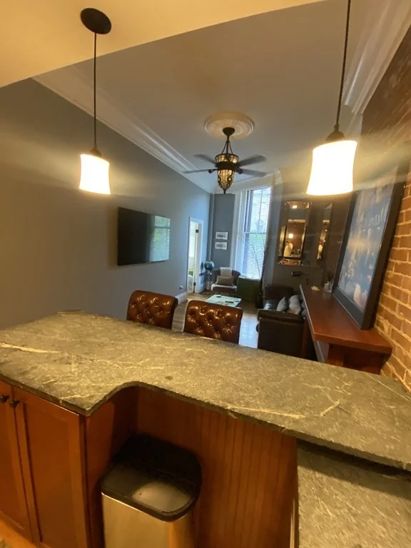1 bed, 1 bath apartment for rent at 167 Beacon St Unit 5, Back Bay — photo 4 of 18