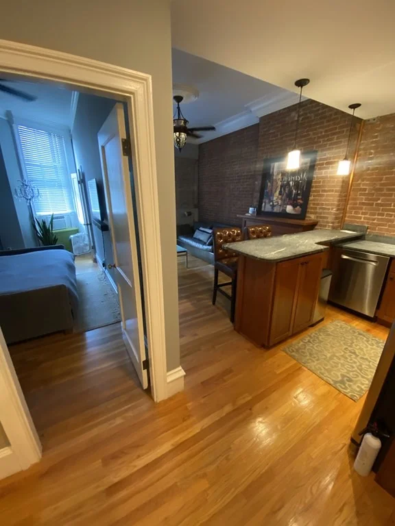 1 bed, 1 bath apartment for rent at 167 Beacon St Unit 5, Back Bay — photo 2 of 18