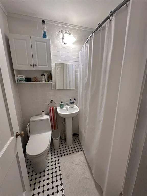 1 bed, 1 bath apartment for rent at 167 Beacon St Unit 9, Back Bay — photo 9 of 11