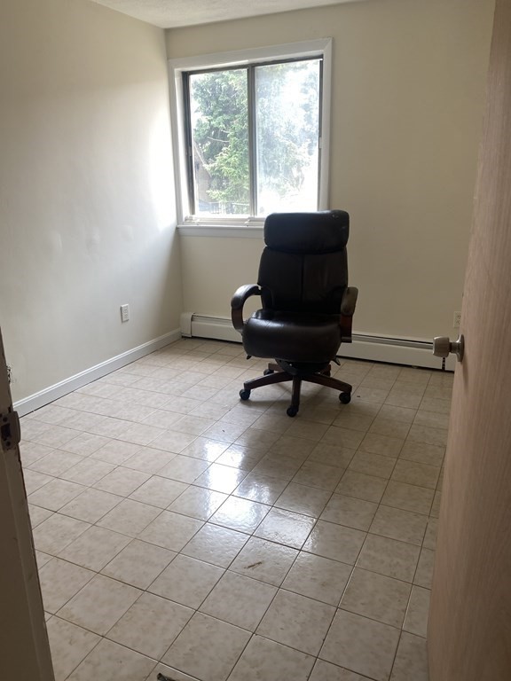 4 bed, 1 bath apartment for rent at 167 College Ave Unit 3, Tufts University — photo 8 of 10
