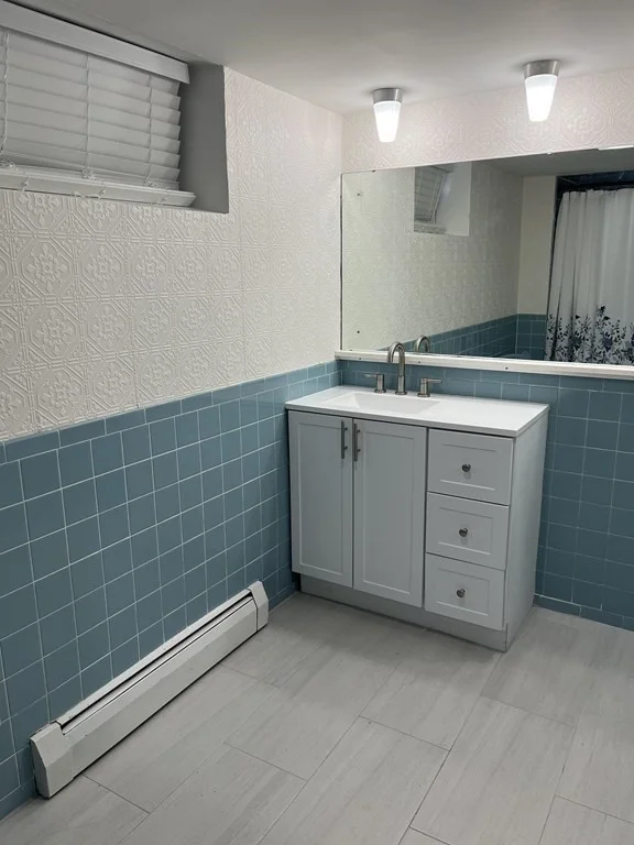 3 bed, 2 bath apartment for rent at 167 Doty St, Waltham — photo 14 of 16