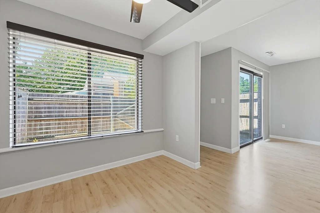 3 bed, 1 bath apartment for rent at 167 Greenbrook Dr Unit 167, Stoughton — photo 11 of 40