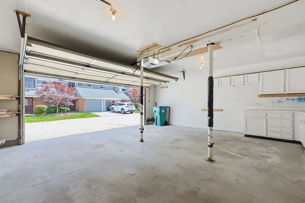3 bed, 1 bath apartment for rent at 167 Greenbrook Dr Unit 167, Stoughton — photo 39 of 40