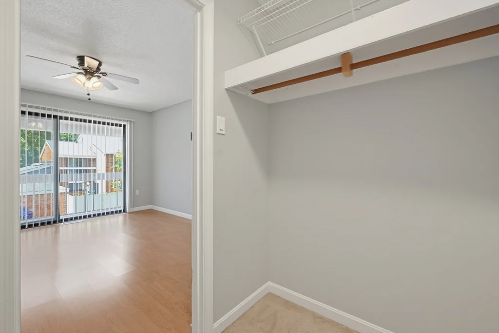 3 bed, 1 bath apartment for rent at 167 Greenbrook Dr Unit 167, Stoughton — photo 34 of 40