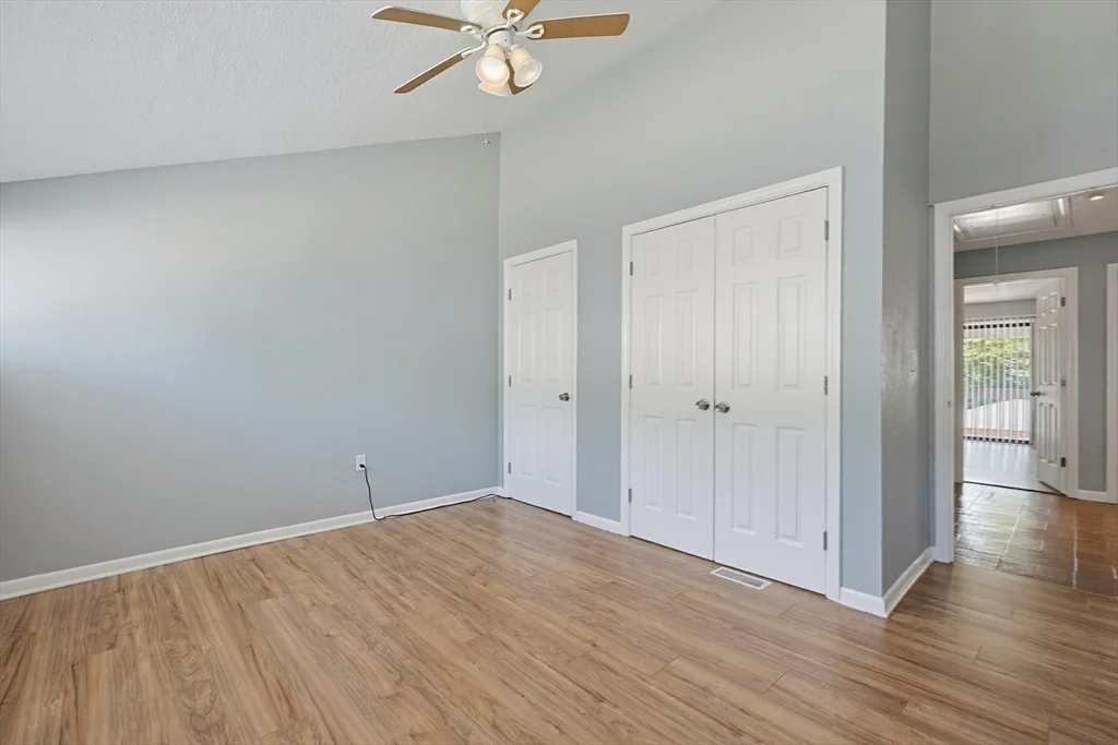 3 bed, 1 bath apartment for rent at 167 Greenbrook Dr Unit 167, Stoughton — photo 24 of 40