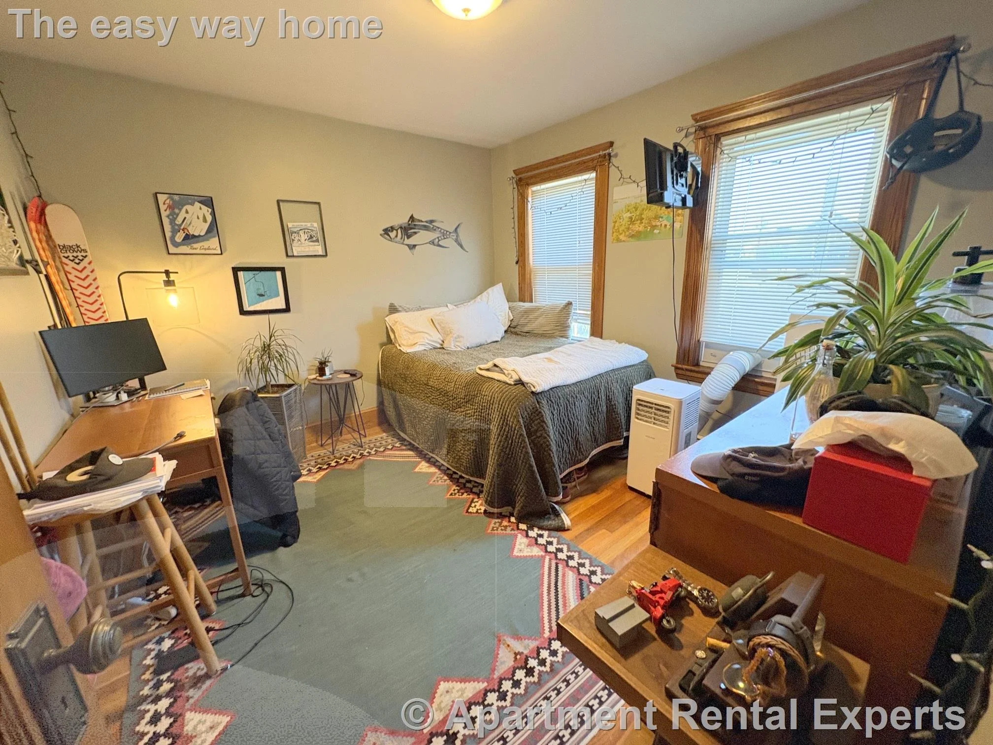 3 bed, 2 bath apartment for rent at 167 Harvard St Unit 2, Tufts — photo 3 of 13