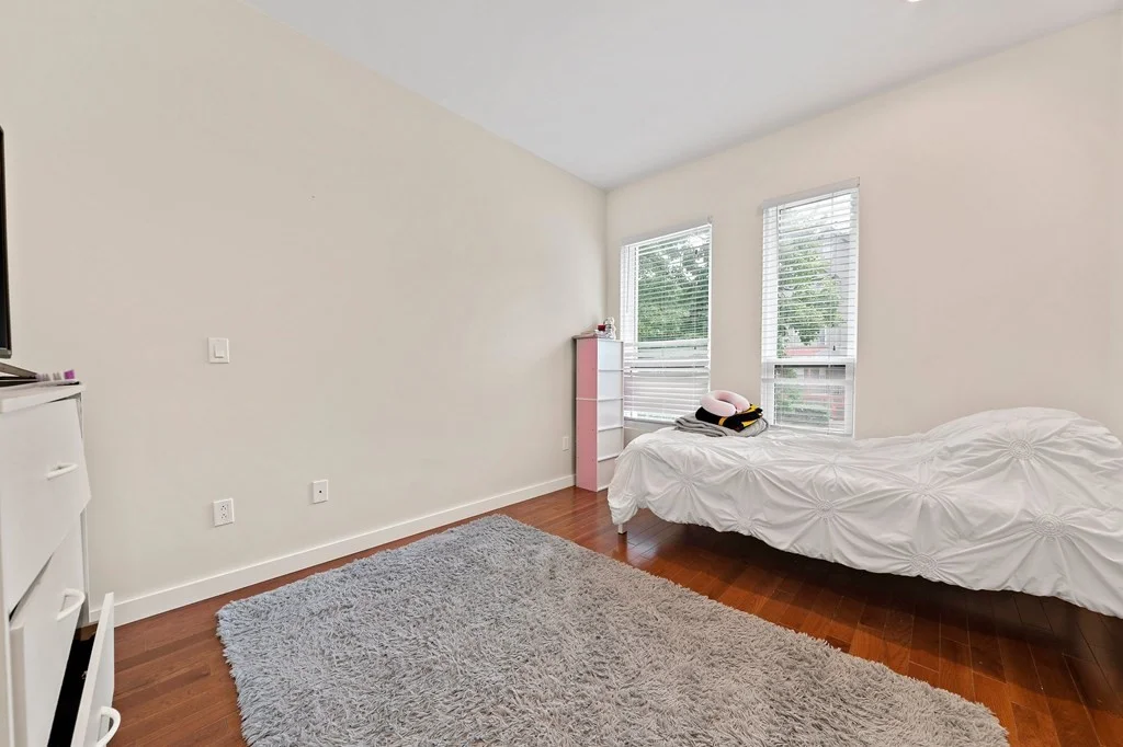 3 bed, 2 bath apartment for rent at 167 Hyde Park Ave Unit 167, Jamaica Plain — photo 11 of 16