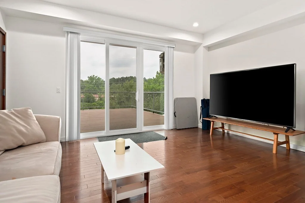 3 bed, 2 bath apartment for rent at 167 Hyde Park Ave Unit 167A, Jamaica Plain — photo 6 of 19