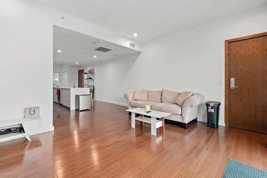 3 bed, 2 bath apartment for rent at 167 Hyde Park Ave Unit 167A, Jamaica Plain — photo 7 of 19