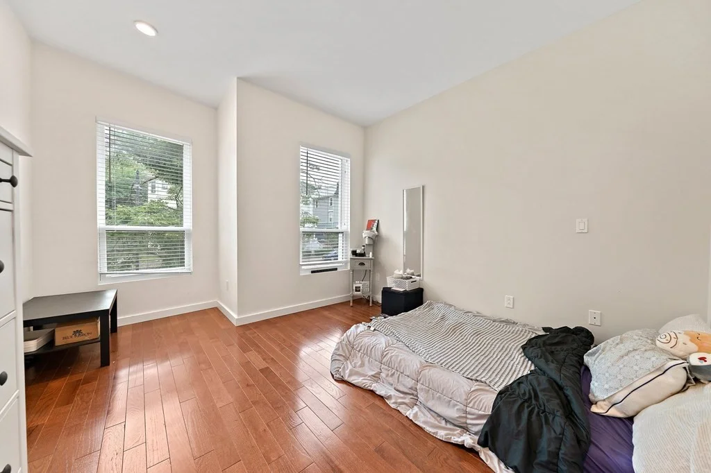 3 bed, 2 bath apartment for rent at 167 Hyde Park Ave Unit 167A, Jamaica Plain — photo 11 of 19