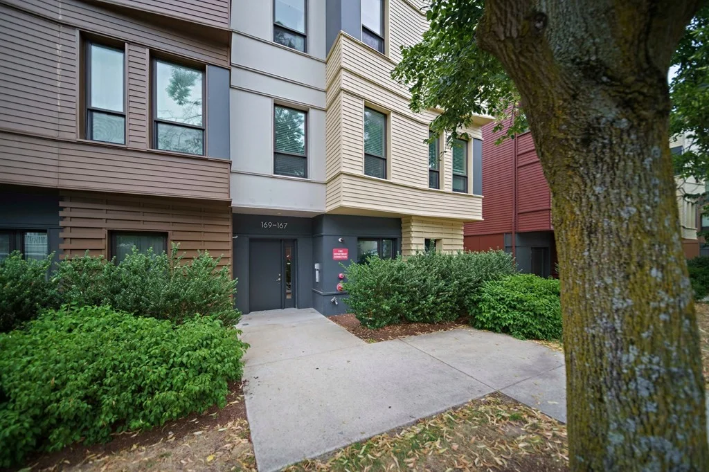 3 bed, 2 bath apartment for rent at 167 Hyde Park Ave Unit 167A, Jamaica Plain