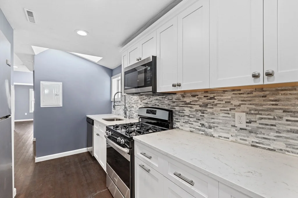 2 bed, 1 bath apartment for rent at 167 Lexington St Unit 3, East Boston — photo 11 of 19