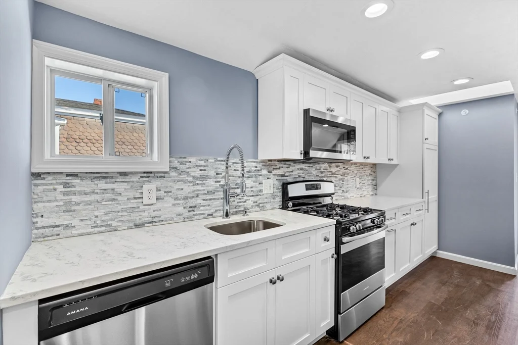 2 bed, 1 bath apartment for rent at 167 Lexington St Unit 3, East Boston — photo 8 of 19