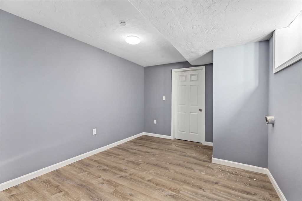 3 bed, 2 bath apartment for rent at 167 Lexington Unit 1, East Boston — photo 16 of 23