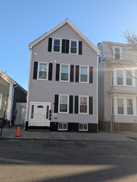 3 bed, 2 bath apartment for rent at 167 Lexington Unit 1, East Boston — photo 3 of 23