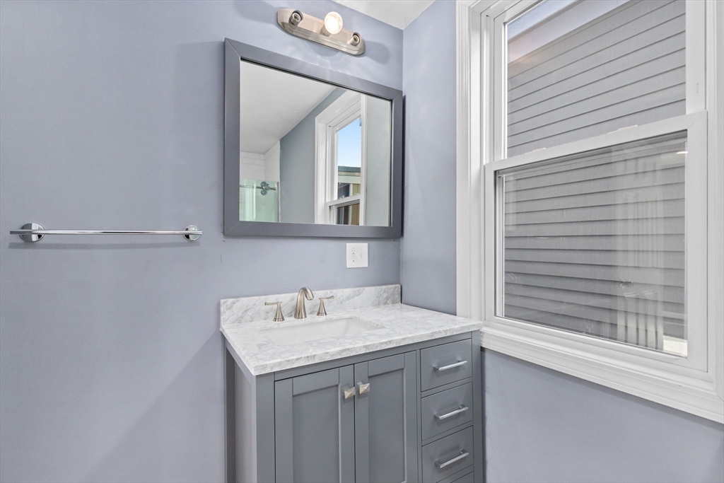 3 bed, 2 bath apartment for rent at 167 Lexington Unit 1, East Boston — photo 5 of 23