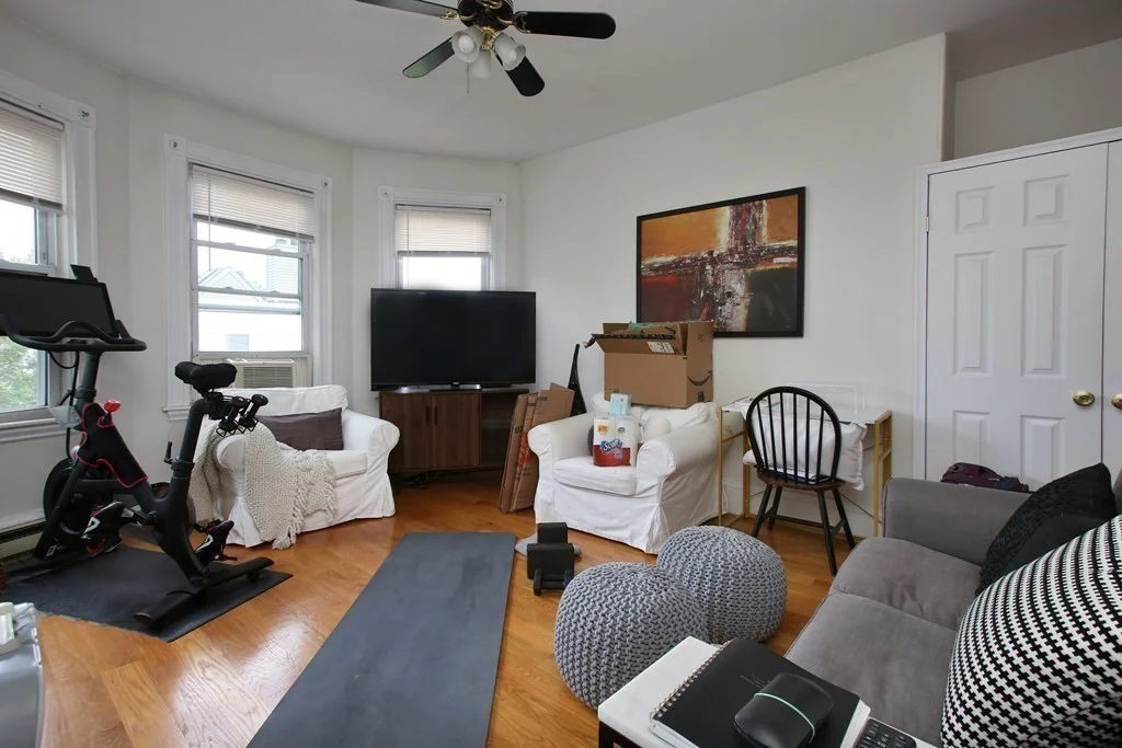 1 bed, 1 bath apartment for rent at 167 M St Unit 3r, South Boston — photo 2 of 5