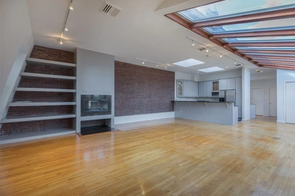2 bed, 2 bath apartment for rent at 167 Marlborough St Unit 5, Back Bay — photo 7 of 17