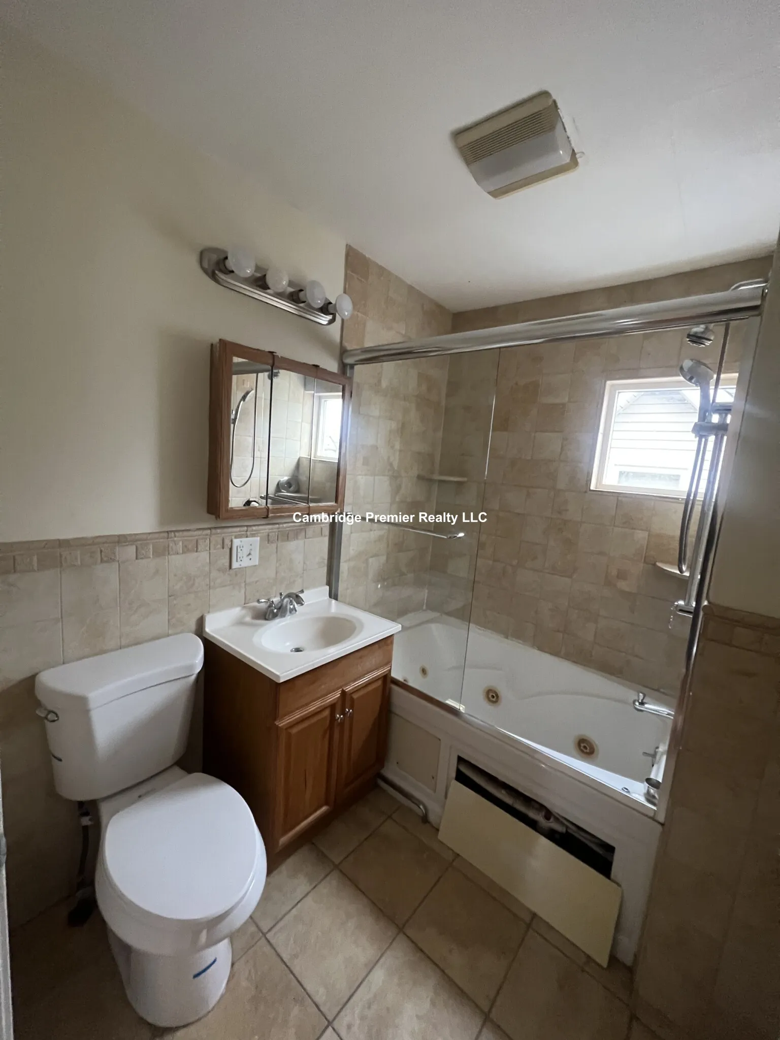 3 bed, 1.5 bath apartment for rent at 167 Pearl St Unit 3, East Somerville — photo 15 of 24