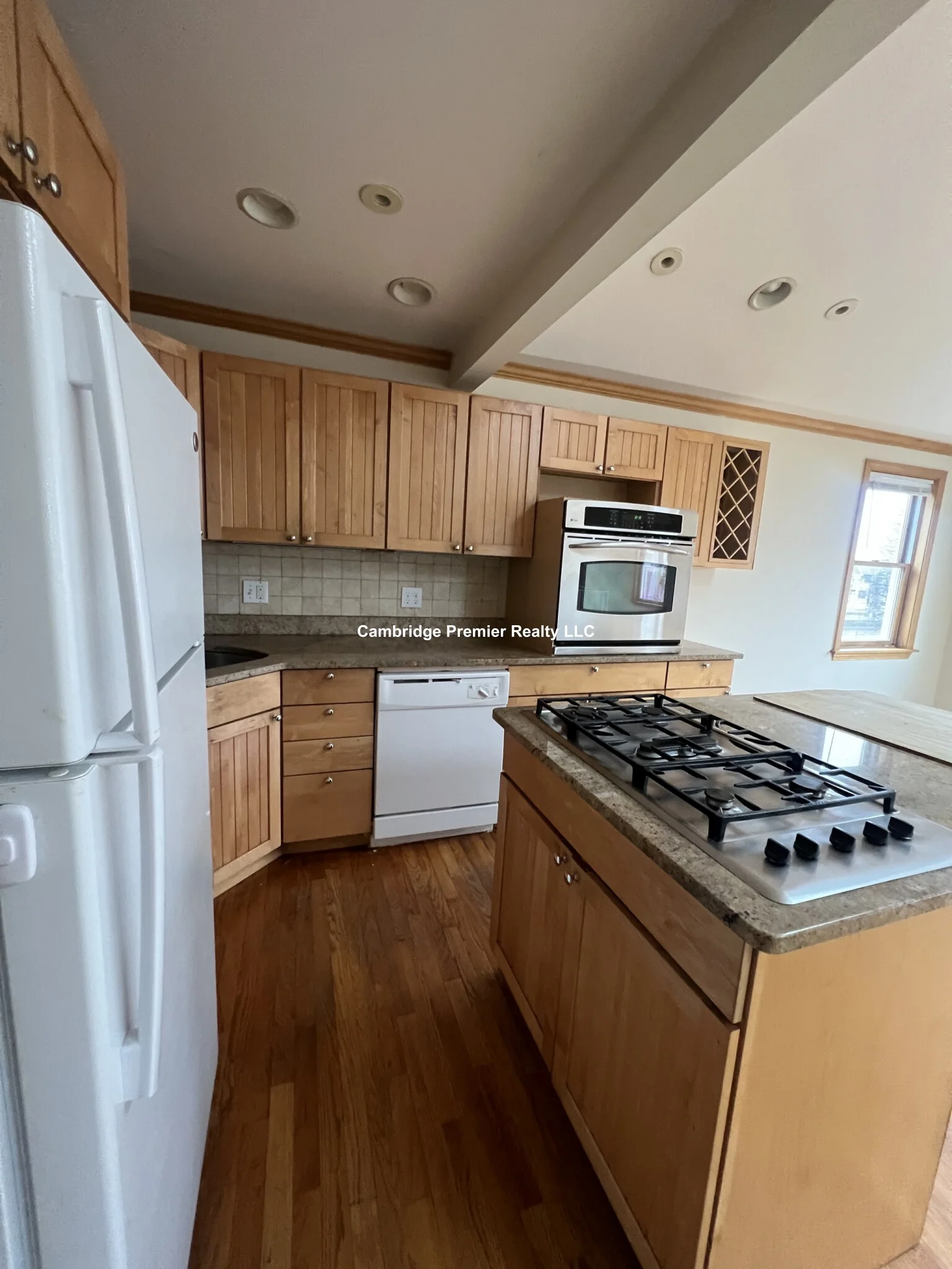 3 bed, 1.5 bath apartment for rent at 167 Pearl St Unit 3, East Somerville — photo 22 of 24