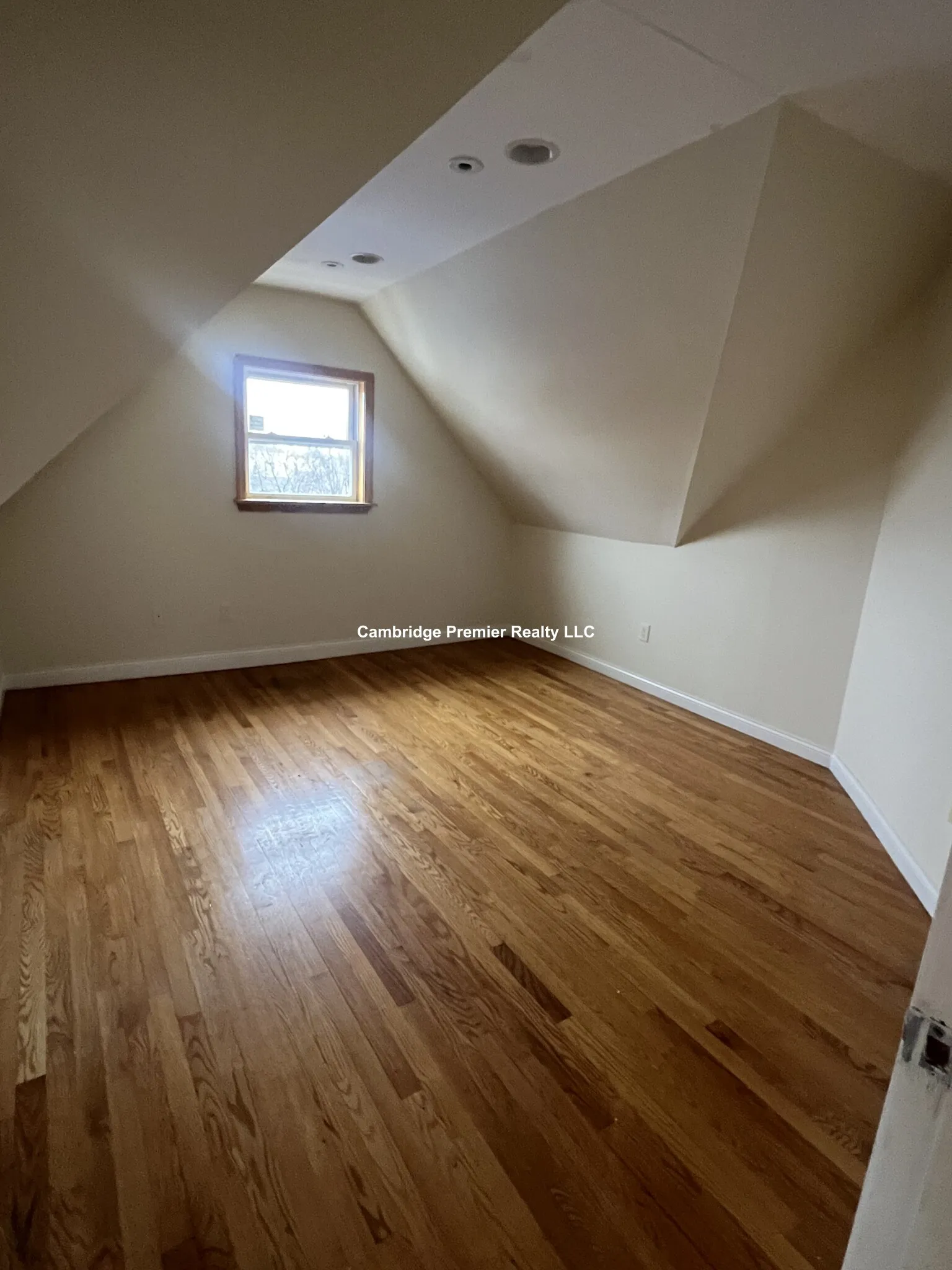 3 bed, 1.5 bath apartment for rent at 167 Pearl St Unit 3, East Somerville — photo 11 of 24