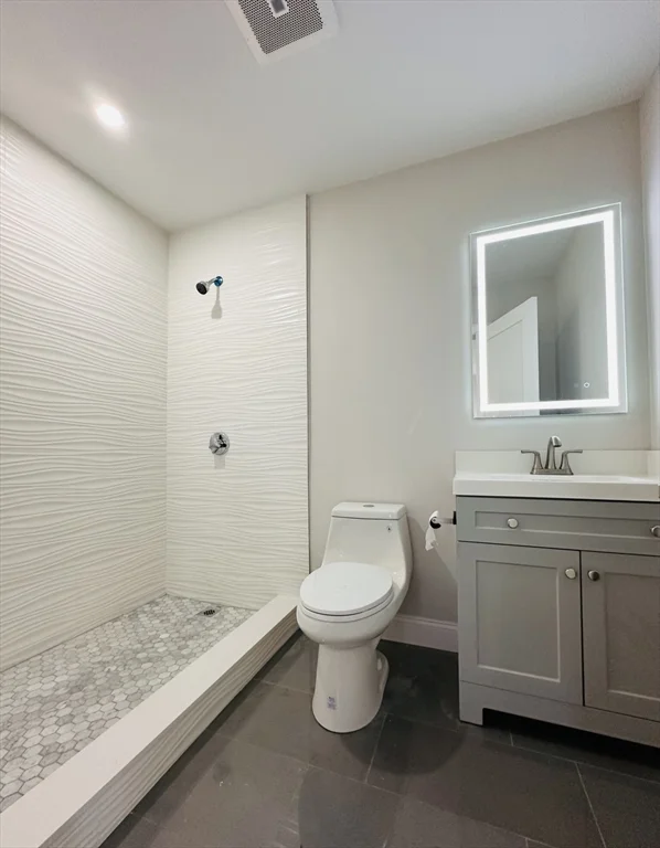 6 bed, 4+ bath apartment for rent at 167 Sydney Unit Street, Dorchester — photo 9 of 15