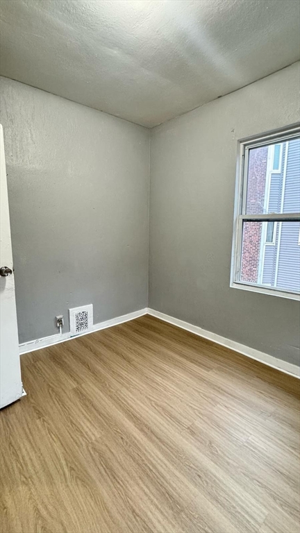 3 bed, 1 bath apartment for rent at 167 Walnut Unit 2, Chelsea — photo 8 of 9