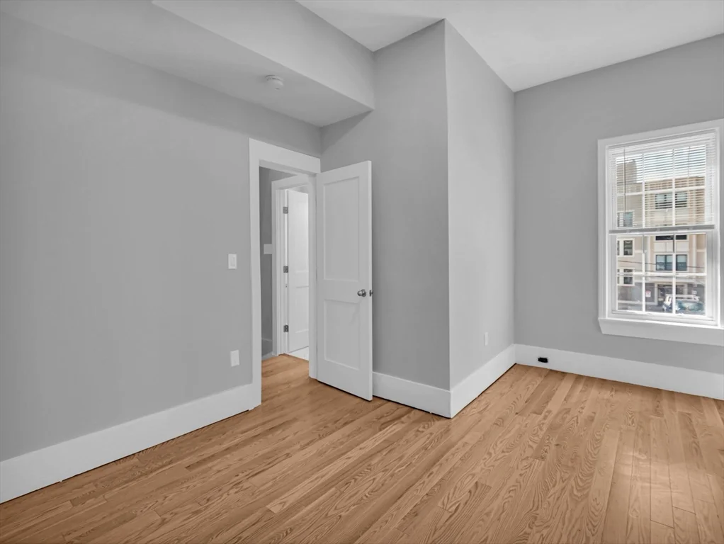 6 bed, 2.5 bath apartment for rent at 167 West 3rd St Unit 1, South Boston — photo 10 of 10